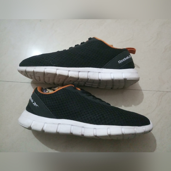 Original Reebok foam shoes - Picture 3 of 5